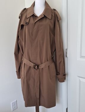 London Fog Men's Tan Trench Coat with Belt Size 44R